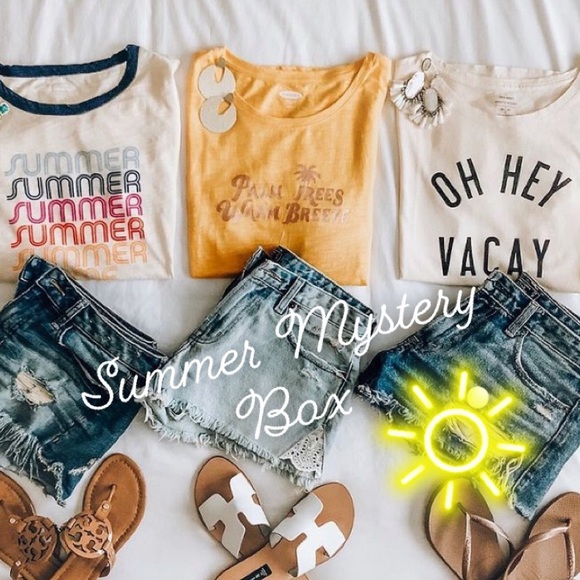Other - Summer/ VSCO girl Mystery Box